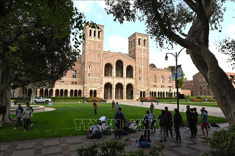 Sinh viên tại trường Đại học California ở Los Angeles, California, Mỹ. Ảnh tư liệu: AFP/TTXVN