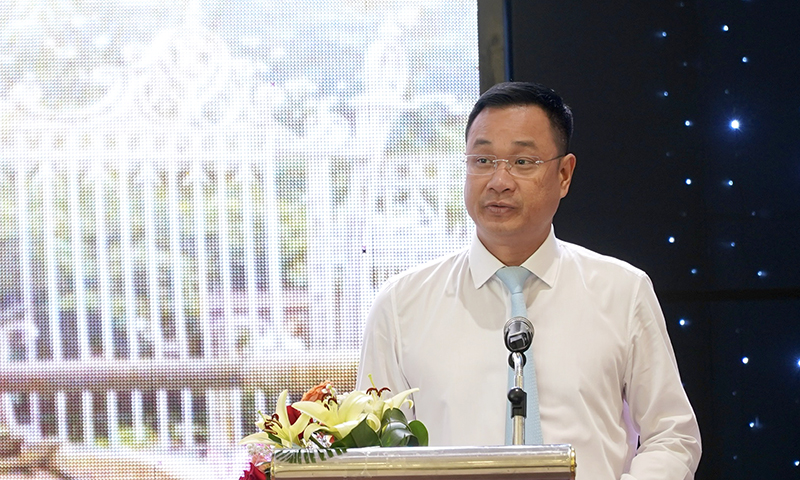Đồng chí Bí thư Tỉnh ủy Lê Ngọc Quang phát biểu tại buổi gặp mặt.