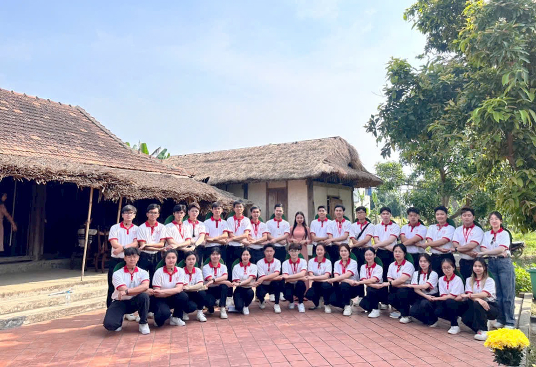 Nhà lưu niệm Đại tướng Võ Nguyên Giáp tại thôn An Xá, xã Lộc Thủy thu hút nhiều khách đến tham quan trong dịp lễ.