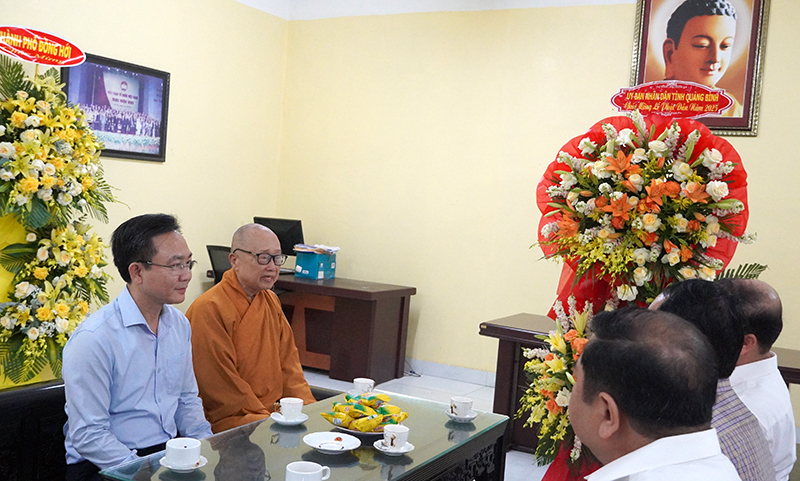 Hòa thượng Thích Tánh Nhiếp cảm ơn những tình cảm, sự quan tâm của lãnh đạo tỉnh và các ban, ngành