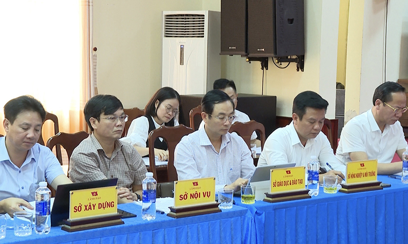 Các đại biểu dự hội nghị.