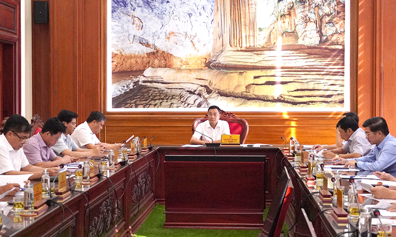Quang cảnh phiên họp.
