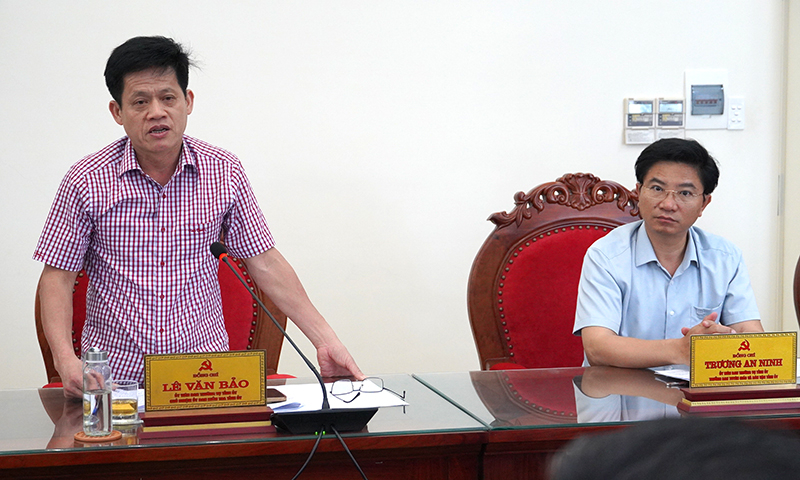 Đồng chí Lê Văn Bảo,