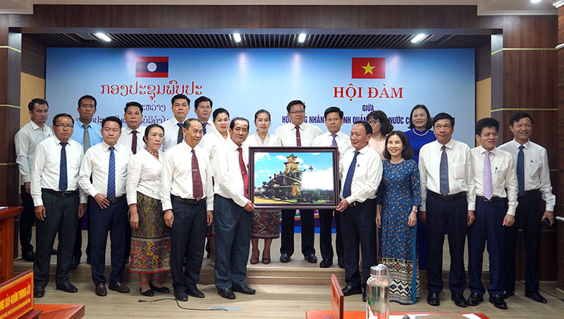 Đồng chí Phó Bí thư Thường trực Tỉnh ủy Trần Hải Châu phát biểu tại buổi làm việc.