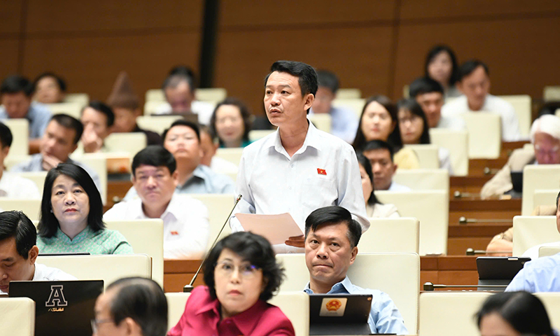 Đại biểu Trần Quang Minh phát biểu tại kỳ họp thứ 9, Quốc hội khóa XV.