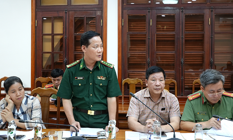 Đại biểu phát biểu tại cuộc họp.