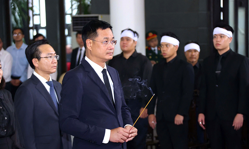 Đảng bộ, chính quyền và nhân dân tỉnh Quảng Bình bày tỏ lòng tiếc thương sâu sắc trước sự ra đi của nguyên Chủ tịch nước Trần Đức Lương.