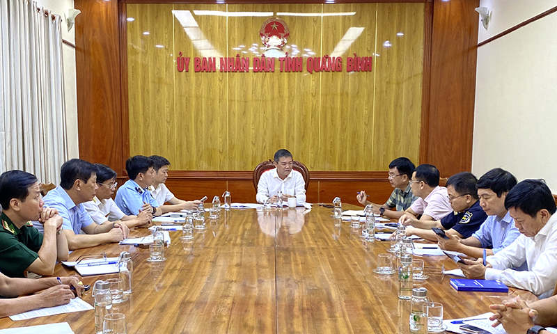 Quang cảnh cuộc họp.