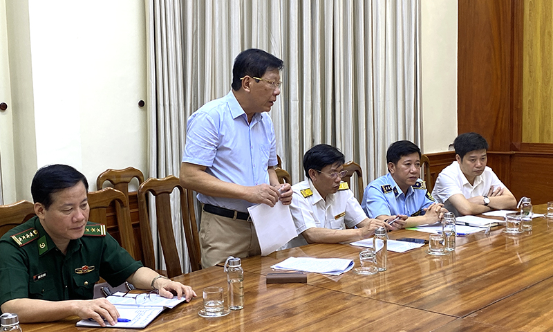 Đại biểu phát biểu tại cuộc họp.