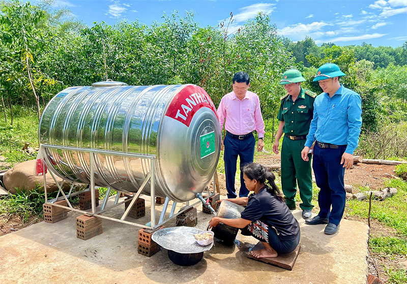  Nhiều công trình nước sạch được xây dựng phục vụ người dân