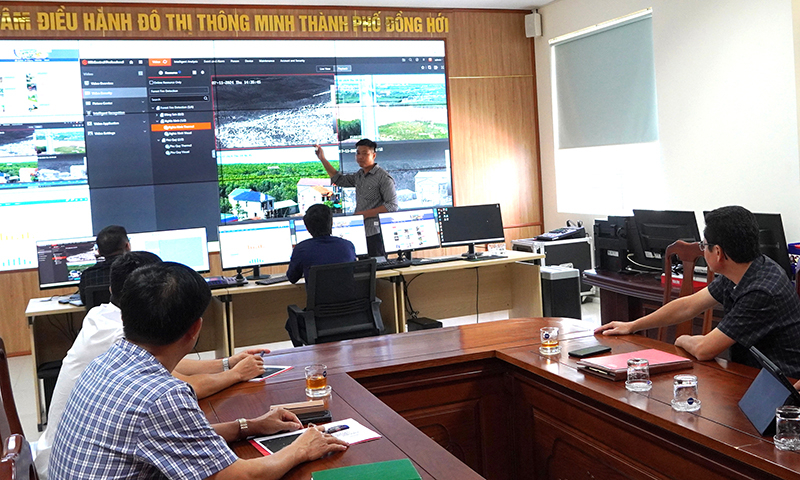 Trung tâm Giám sát, điều hành đô thị thông minh (IOC)-“bộ não số” của thành phố hoạt động hiệu quả.