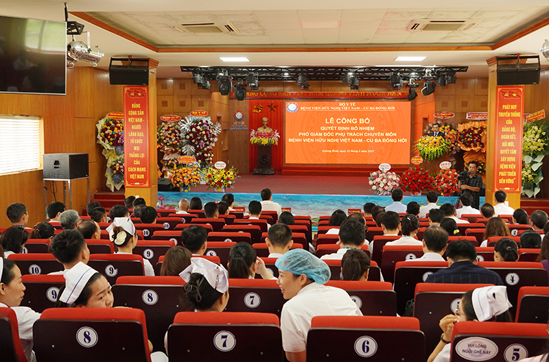 Quang cảnh buổi lễ.