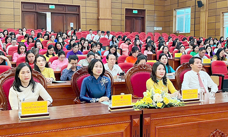 Các đại biểu tham dự hội nghị