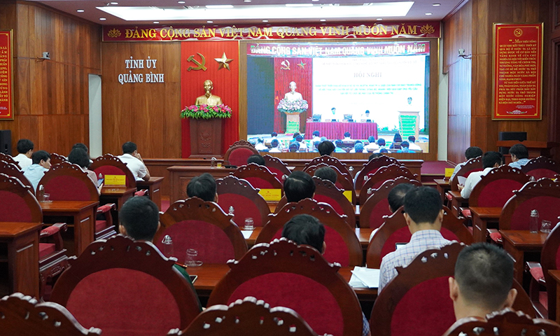 Quang cảnh hội nghị tại điểm cầu Quảng Bình.