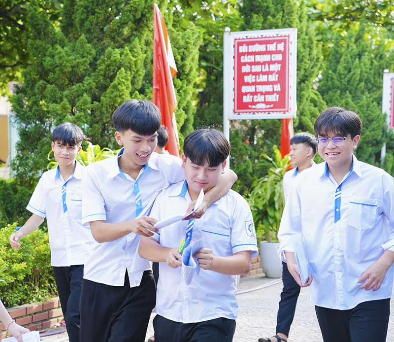 Kỳ thi đánh dấu bước ngoặt mới trên hành trình học tập của mỗi thí sinh
