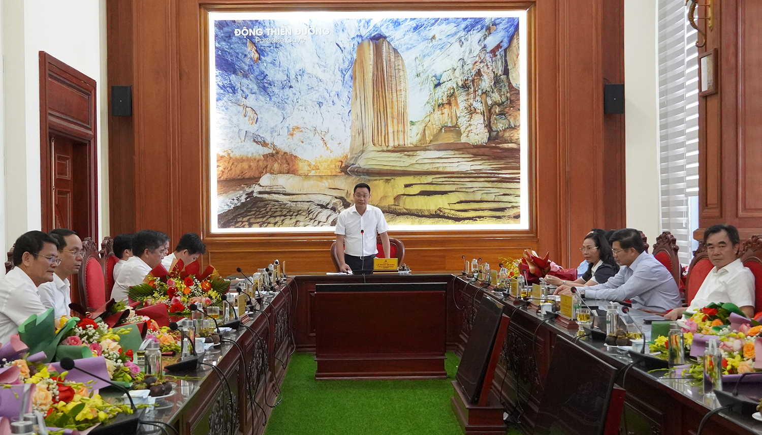Đồng chí Bí thư Tỉnh ủy Lê Ngọc Quang phát biểu tại buổi gặp mặt.