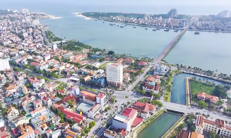 Không gian đô thị Đồng Hới ngày càng phát triển vượt bậc.