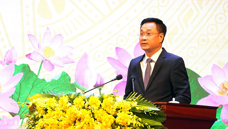 Đồng chí Bí thư Tỉnh ủy Lê Ngọc Quang phát biểu nhận nhiệm vụ