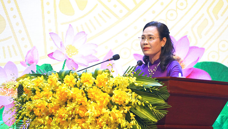 Ủy viên Ban Thường vụ Tỉnh ủy, Bí thư Đảng ủy phường Đồng Hới Phạm Thị Hân phát biểu nhận nhiệm vụ