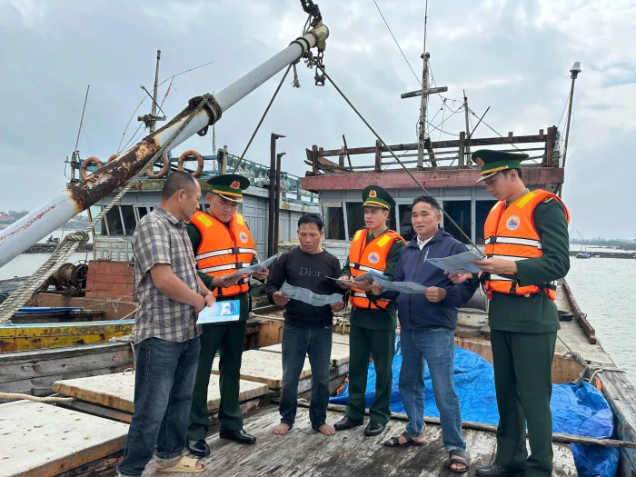 Điểm tựa vững chắc cho ngư dân vươn khơi