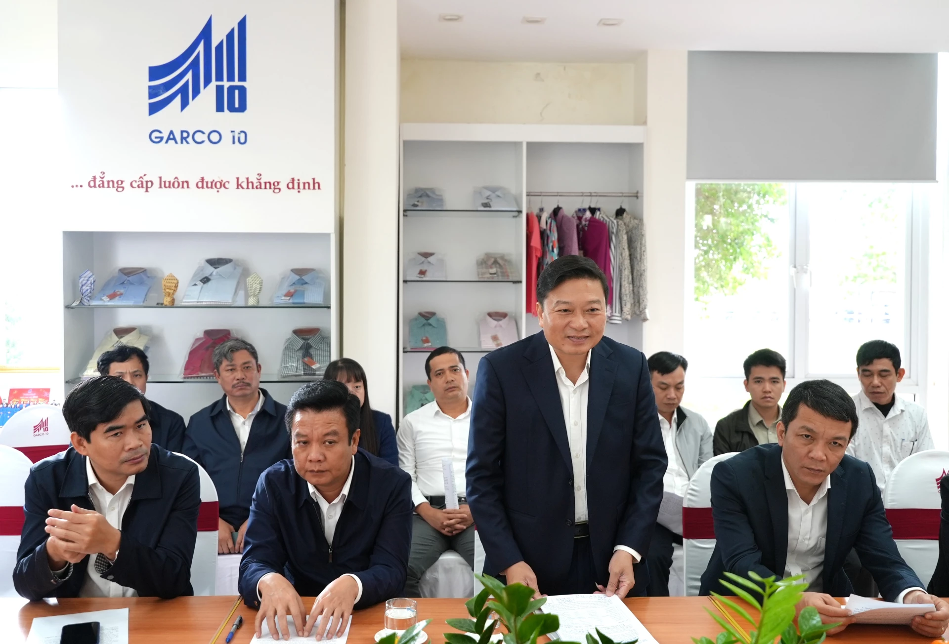 Đồng chí Lê Hồng Vinh, Chủ tịch UBND tỉnh cũng biểu dương, đánh giá cao nỗ lực vượt khó của doanh nghiệp - Ảnh: Trung Đức