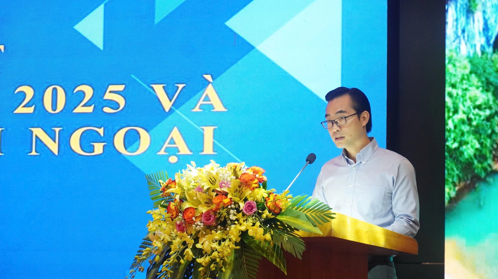 Đại biểu thảo luận tại hội nghị - Ảnh: H.N