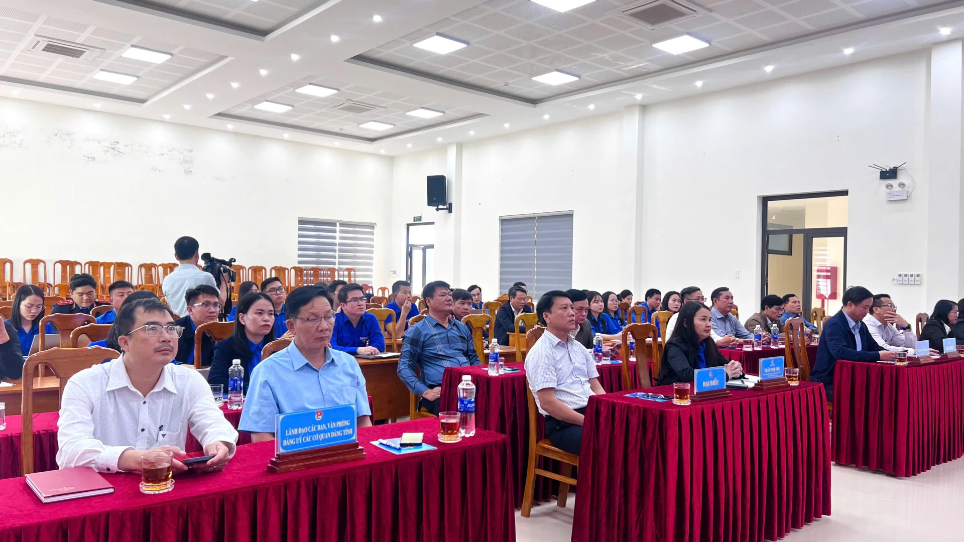 Đại biểu tham dự hội nghị - Ảnh: H.T