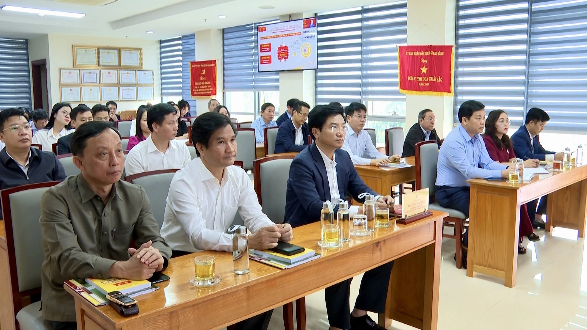   Đại biểu dự hội nghị tại điểm cầu Quảng Trị - Ảnh: N.H