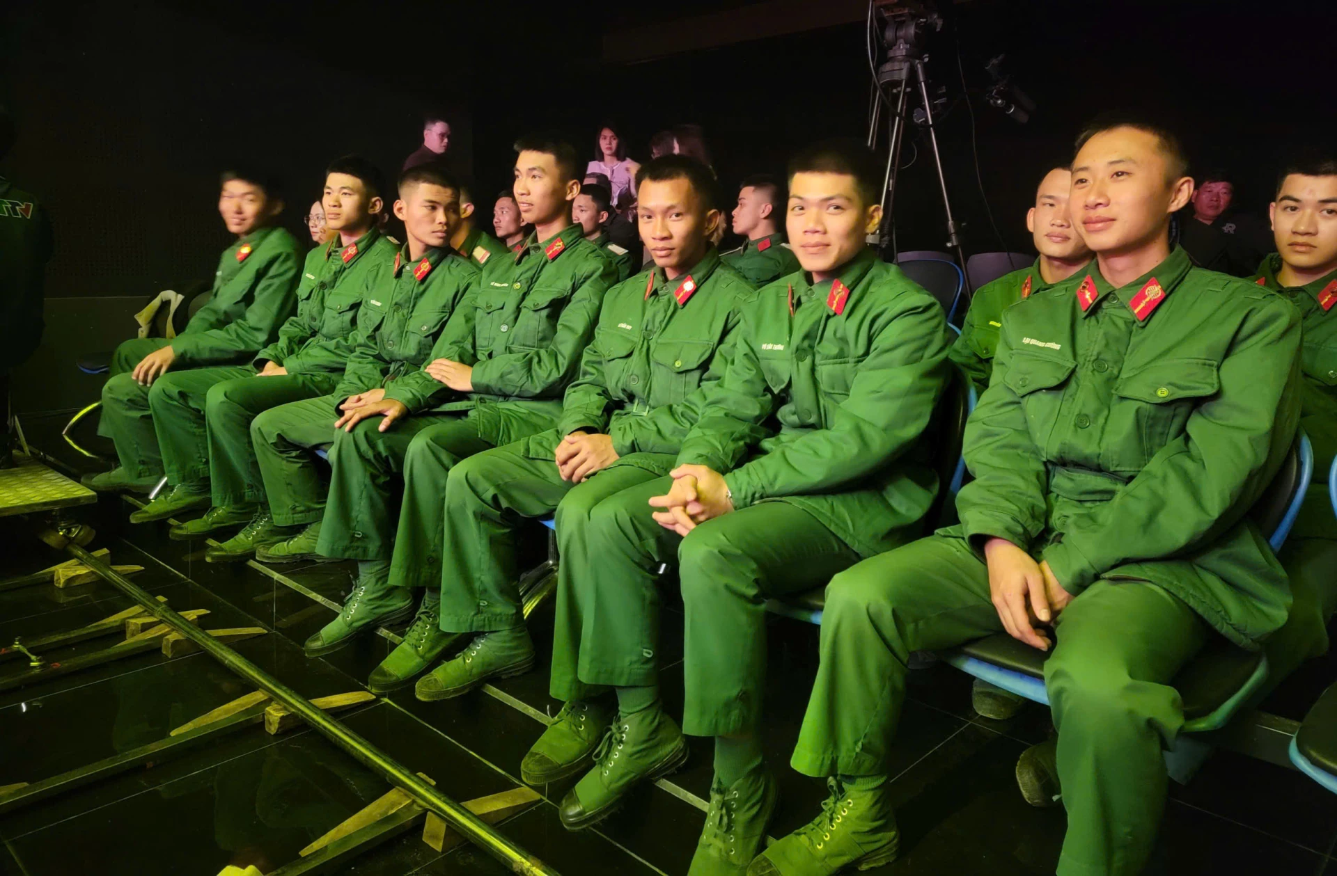 Khán giả tham dự chương trình tại trường quay của Báo và phát thanh, truyền hình Quảng Trị (37 Khóa Bảo, phường Đông Hà)- Ảnh: P.V
