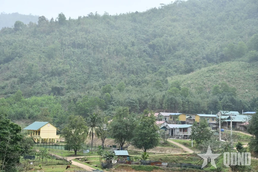 Khu tái định cư thôn Trăng-Tà Puồng (xã Hướng Lập, tỉnh Quảng Trị) do Đoàn Kinh tế-Quốc phòng 337 triển khai xây dựng.