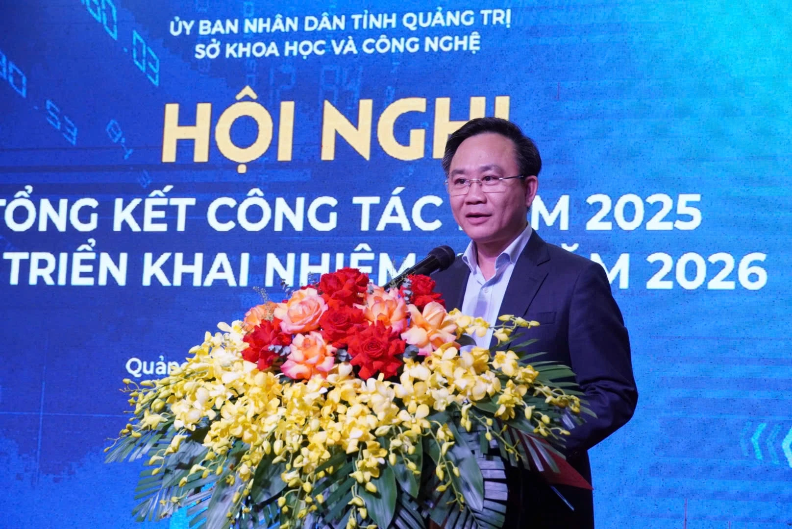 Đồng chí Hoàng Xuân Tân - Phó Chủ tịch UBND tỉnh phát biểu chỉ đạo hội nghị - Ảnh: NL