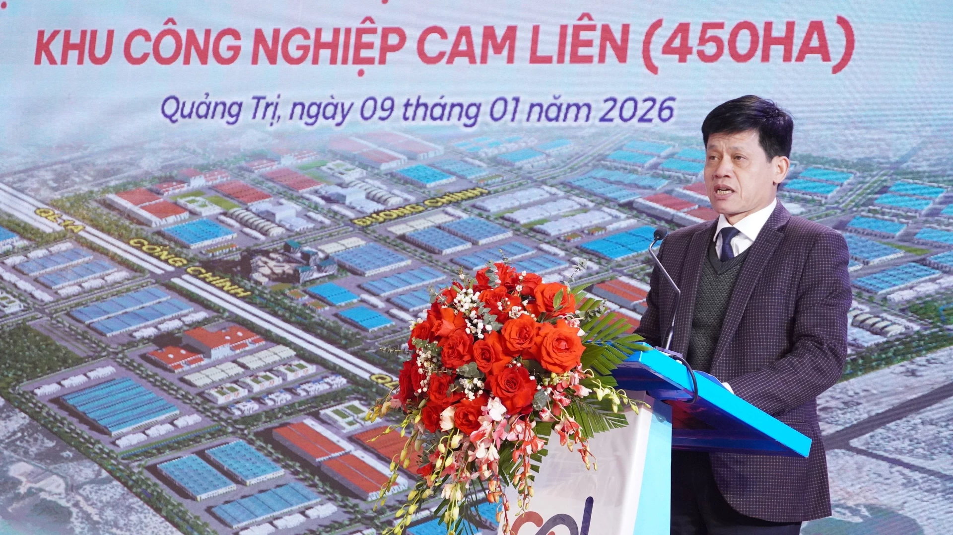 Đồng chí Lê Văn Bảo, Phó Chủ tịch UBND tỉnh phát biểu tại buổi lễ - Ảnh: QV