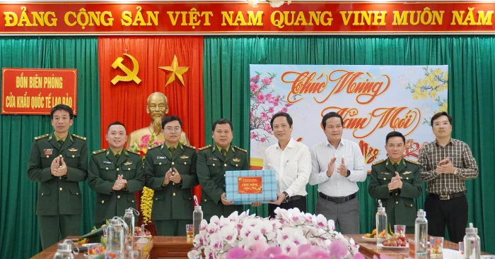 Đồng chí Phó Chủ tịch Thường trực UBND tỉnh thăm, chúc Tết các địa phương, đơn vị