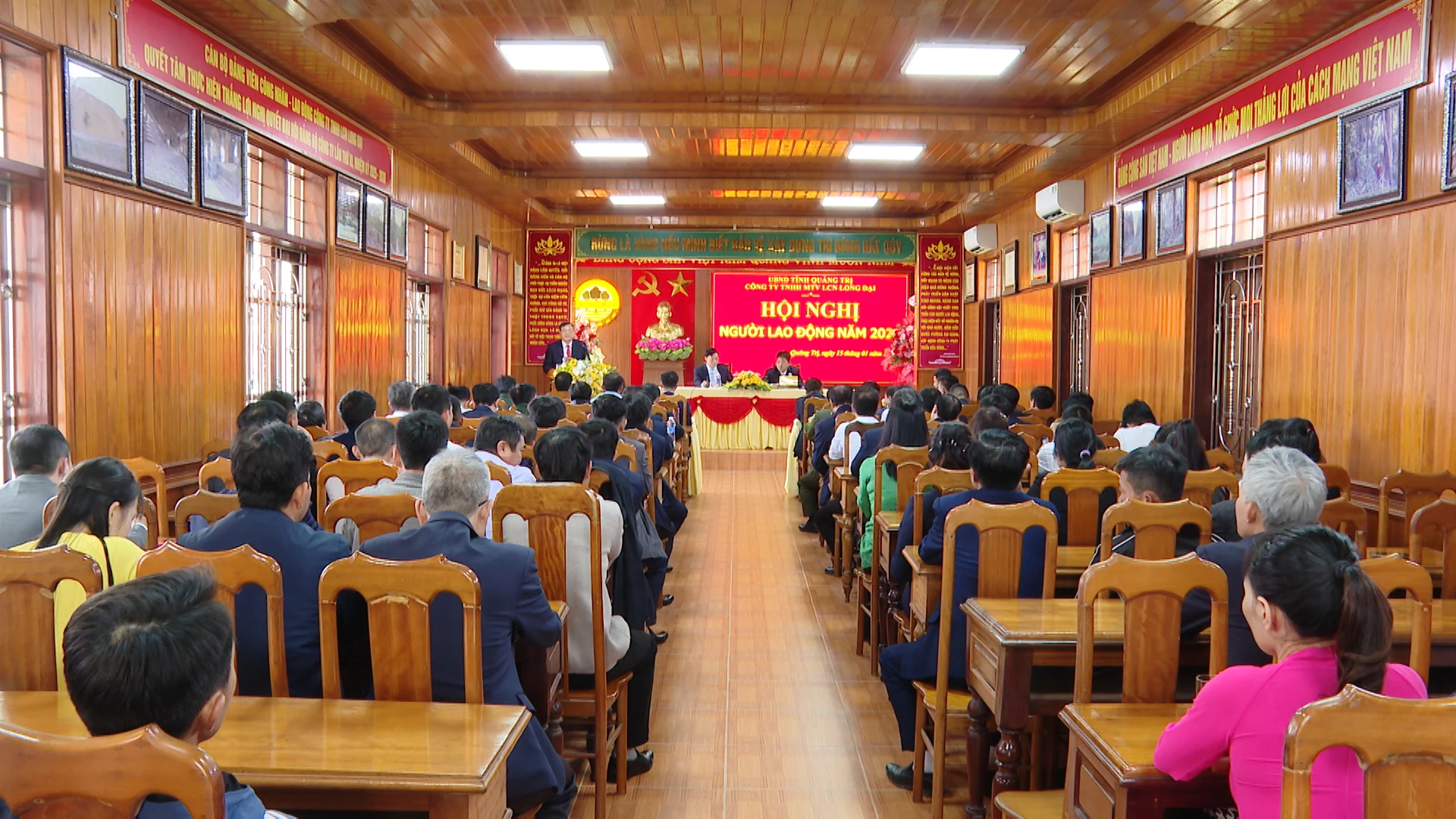 Quang cảnh hội nghị - Ảnh: Đ.A