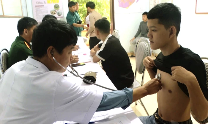 Quảng Ninh 'Tuyển người nào, chắc người đó'