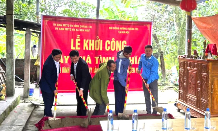 Khởi công xây dựng nhà tình nghĩa cho hộ nghèo tại xã Sen Ngư