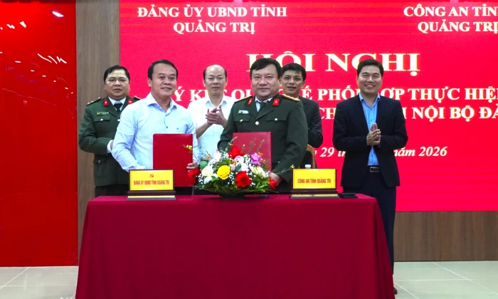 Ký kết Quy chế phối hợp thực hiện công tác bảo vệ chính trị nội bộ Đảng