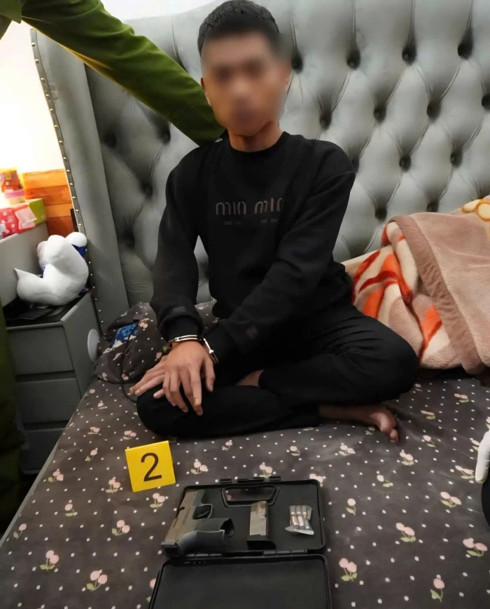 Bắt giữ các đối tượng mua bán ma túy và tàng trữ vũ khí quân dụng trái phép