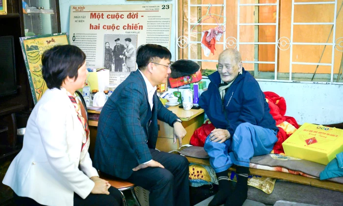 Lãnh đạo tỉnh thăm, tặng quà gia đình chính sách nhân dịp Tết Nguyên đán Bính Ngọ 2026