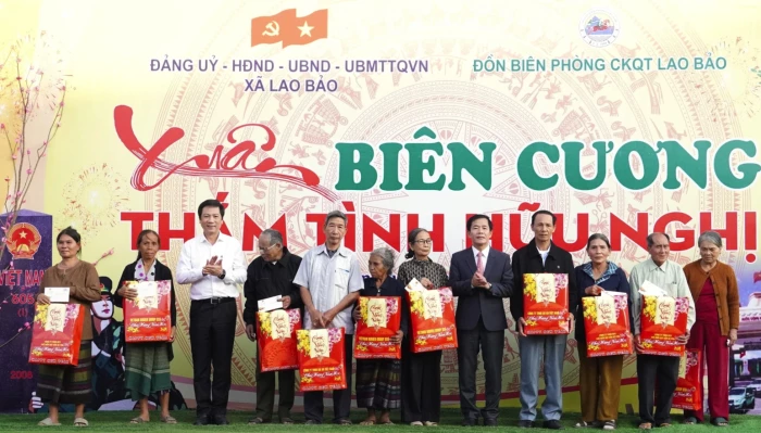 Chương trình 'Xuân biên cương-Thắm tình hữu nghị' Tết Nguyên đán Bính Ngọ 2026