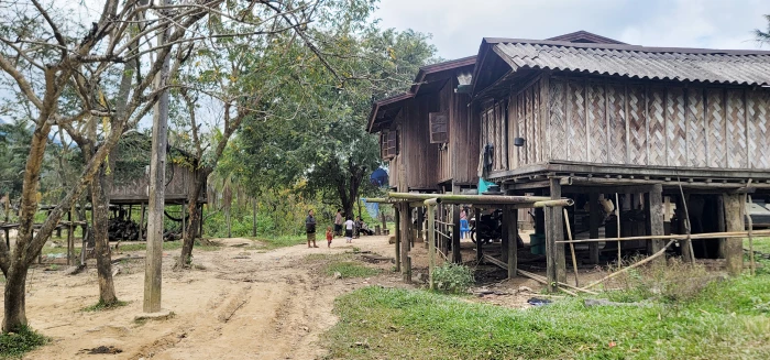 Chiêng Túp... Thắm tình hữu nghị Việt-Lào! - Bài 1: Chiêng Túp, cụm bản bên dòng Sê-Băng-Hiêng