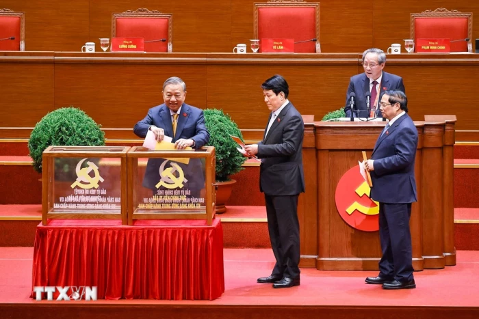 Công bố danh sách Ban Chấp hành Trung ương Đảng khóa XIV