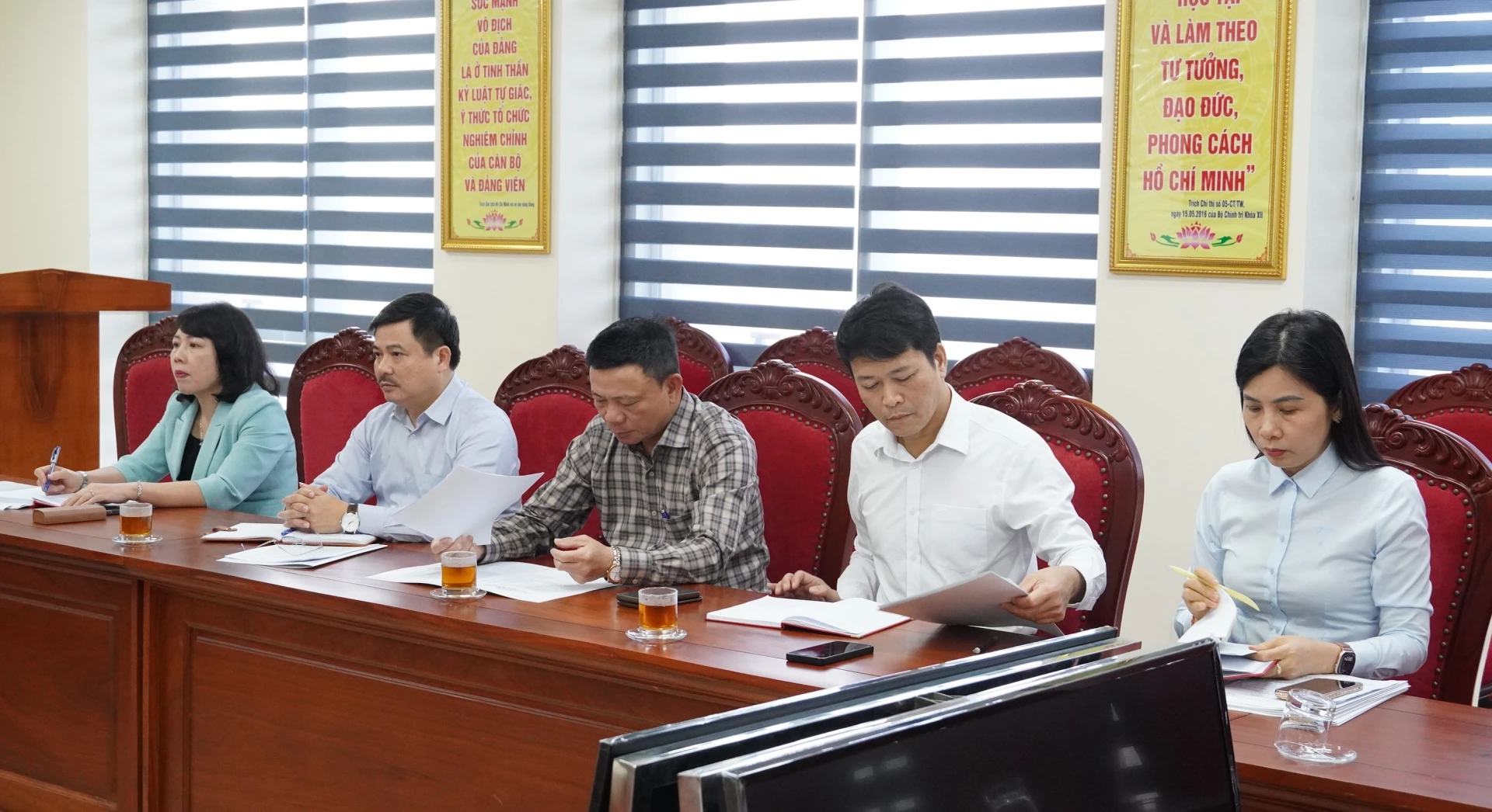 Đại biểu tham dự hội nghị - Ảnh: QV