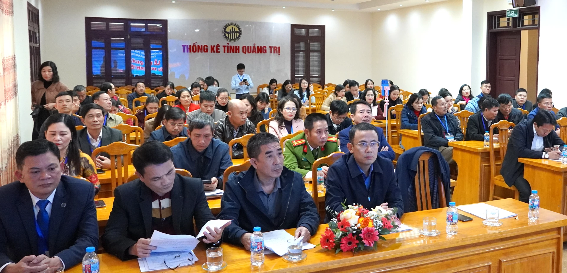 Các đại biểu tham dự lễ. Ảnh: H.Tr.