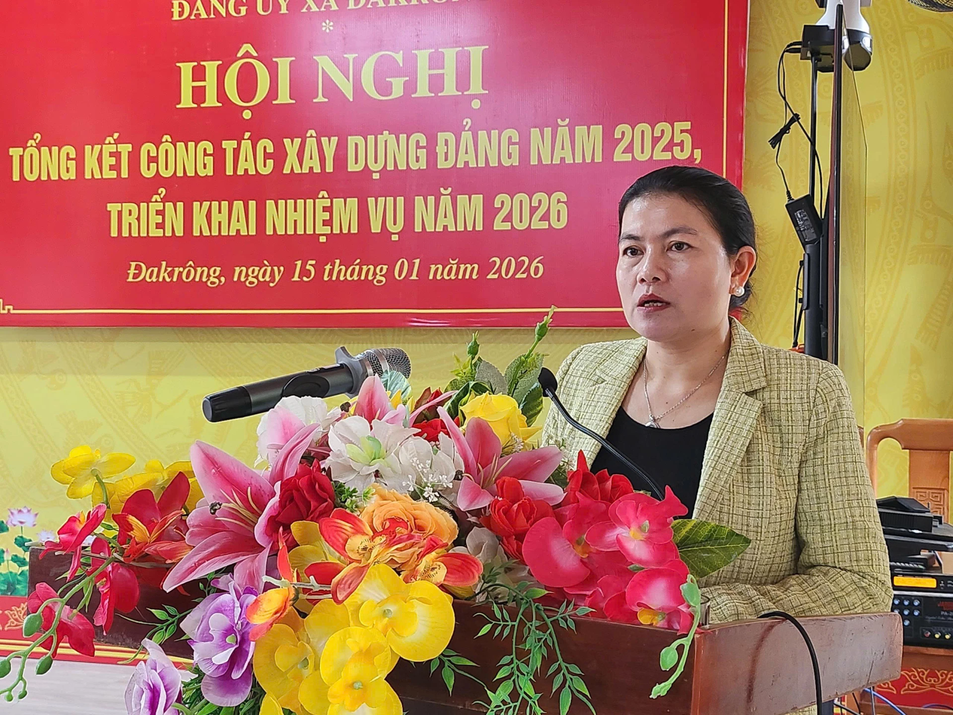 Đồng chí Ly Kiều Vân, Ủy viên Ban Thường vụ Tỉnh ủy, Trưởng Ban Nội chính Tỉnh ủy phát biểu chỉ đạo tại hội nghị-Ảnh: K.S