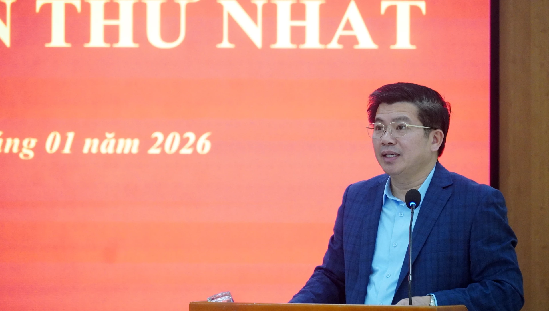 Đồng chí Trần Vũ Khiêm, Phó Bí thư Thường trực Tỉnh ủy, Bí thư Đảng ủy CCQ Đảng tỉnh phát biểu kết luận hội nghị - Ảnh: N.M