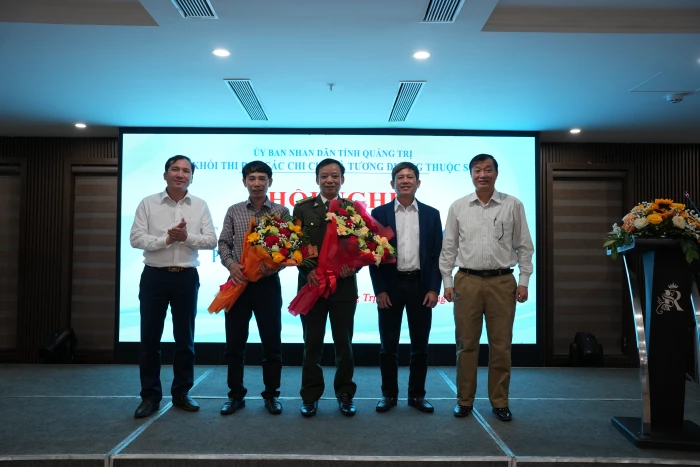 Gắn việc thực hiện nhiệm vụ chuyên môn với các phong trào thi đua yêu nước