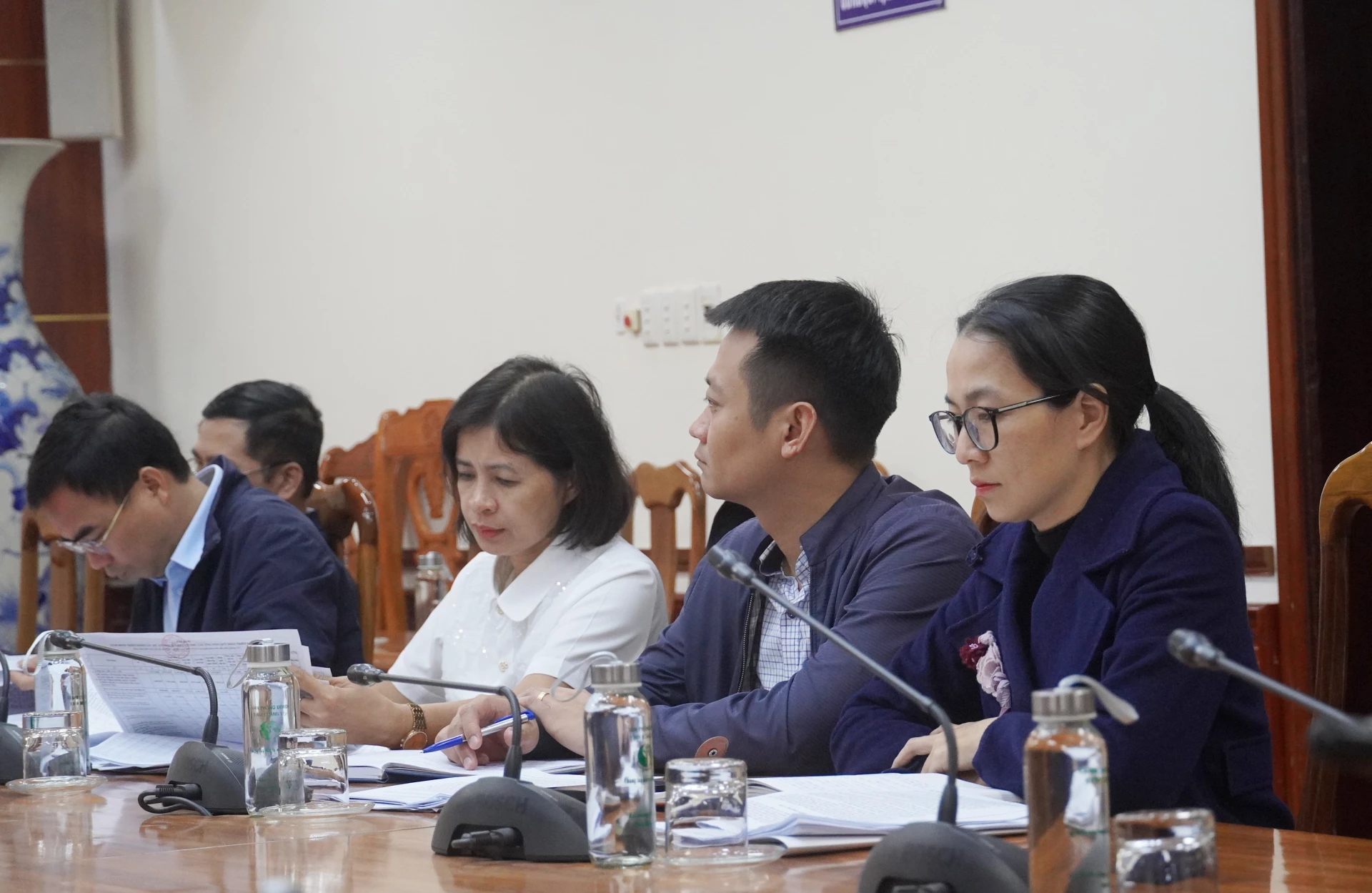 Các đại biểu tham dự phiên họp  - Ảnh: X.P

