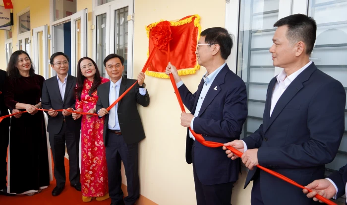 Khánh thành phòng thực hành giáo dục STEM tại các trường học