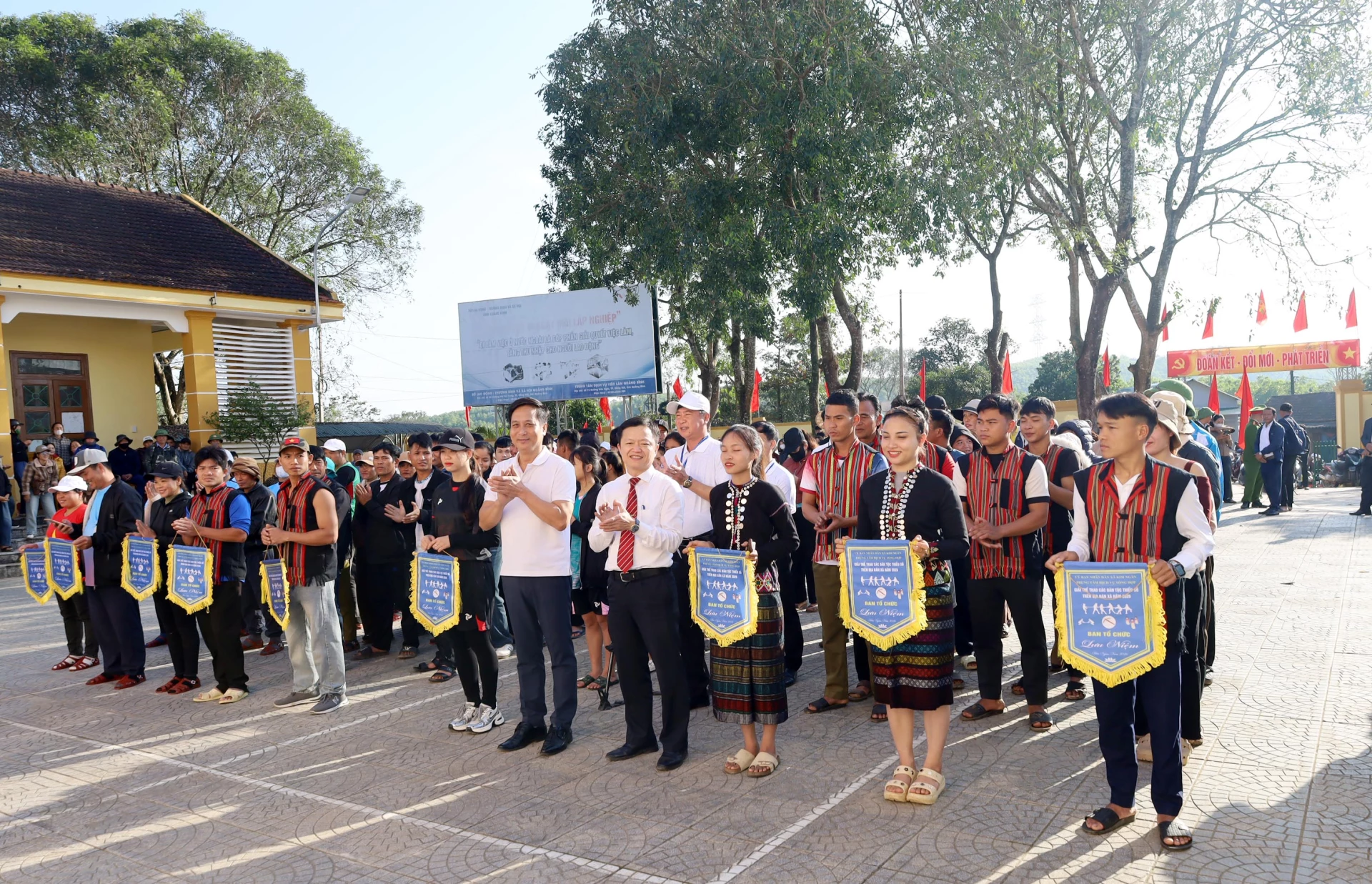 Quảng cảnh Hội thi thể thao các dân tộc thiểu số xã Kim Ngân năm 2026 - Ảnh: V.Minh